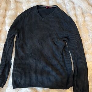 Men's navy V-Neck Sweater